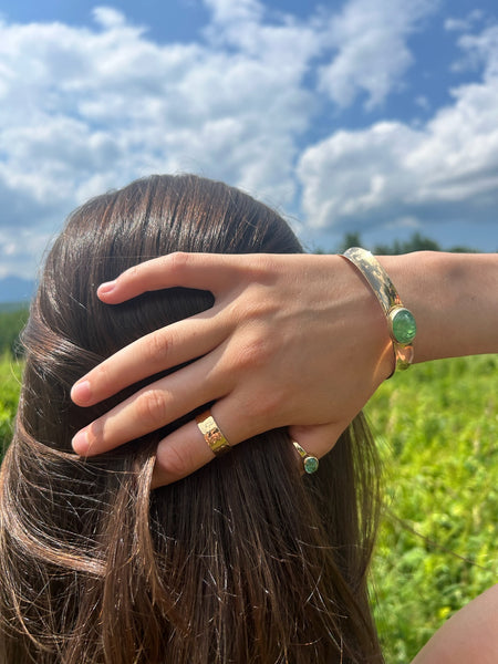 Four Leaf Clover: Green Maine Tourmaline Overlap Gold Bracelet