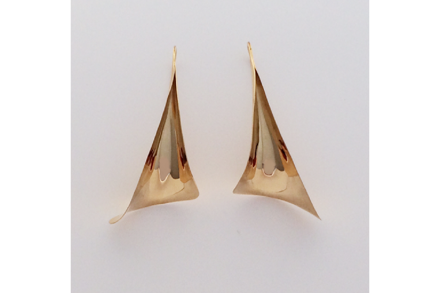Calla Lily: 14k Yellow Gold Earrings
