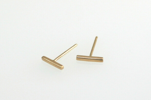 Gold Bar Stud Earring in 14k Yellow